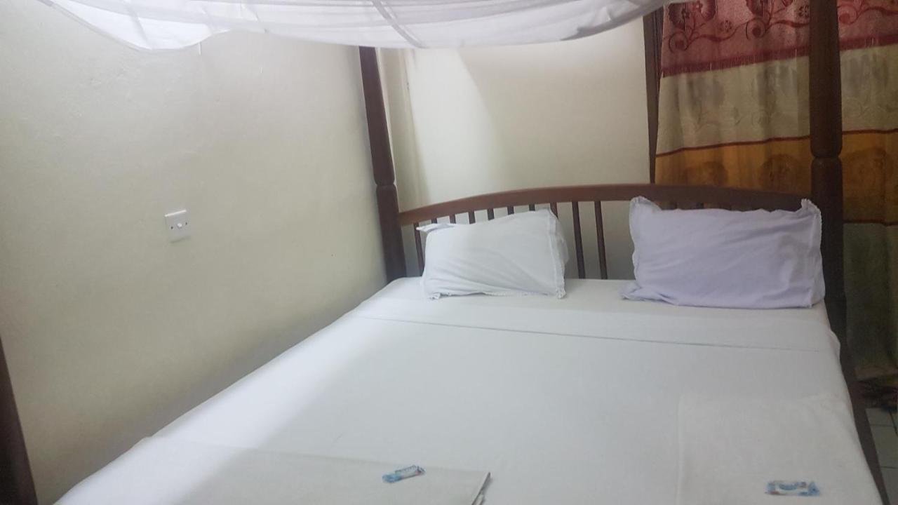 Dodoma Serene Hotel Момбаса Экстерьер фото