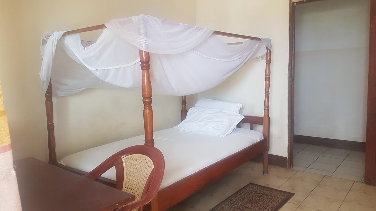 Dodoma Serene Hotel Момбаса Экстерьер фото